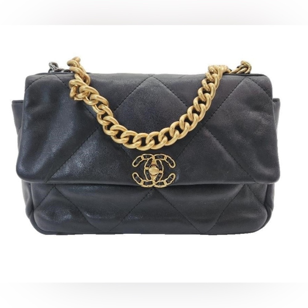 Lambskin Quilted Small Chanel 19 Flap Black
